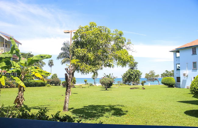 Point Village Studios and Suites - Photo 68