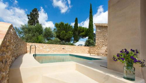 Masía La Torre Historia Encanto y Naturaleza a Solo 10 Minutos de Sitges Gran comodidad, Vista a los Viñedos en un pueblo autentico - Foto 2