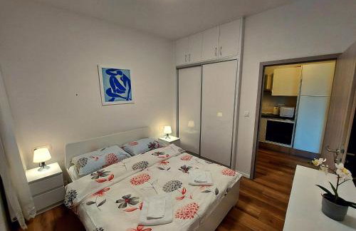 Apartments Square - Photo 39