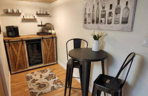 Chic Country Home in the Woods with Hot Tub - Foto 13