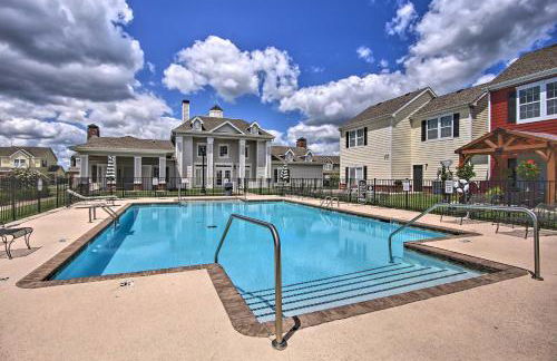 Walk to Lake Family Gem with Pool Access in Afton - Foto 29