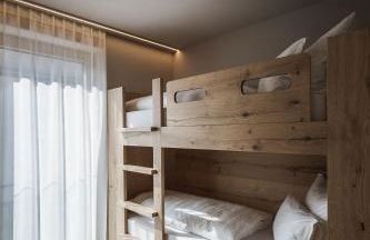 AhriaPura - Photo 25