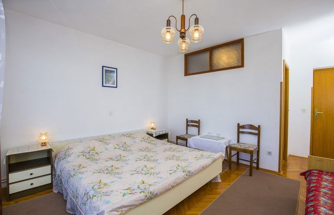 Apartments and Rooms Krstinić - Foto 9