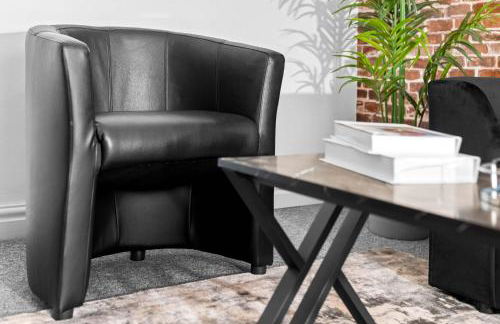 Stylish Four Bedroom House - Garden - Parking - Great Barr 110F - Foto 27