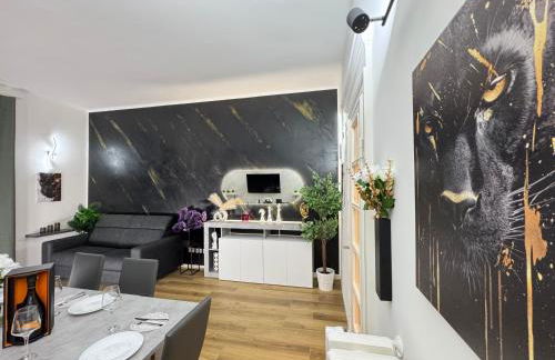 ROYAL HOUSE - Parcheggio gratuito e Wi-Fi - Photo 46