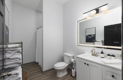 Modern Comfort Condo Only 2 Mile to Downtown Broadway - Foto 11