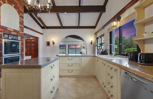 Magnificent Beachfront Mansion - Pool - Foto 26