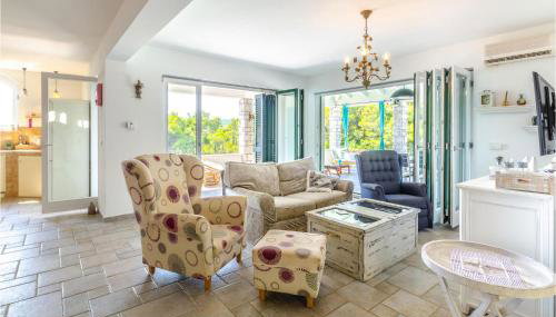 Nice Home In Blato With Kitchen - Foto 3