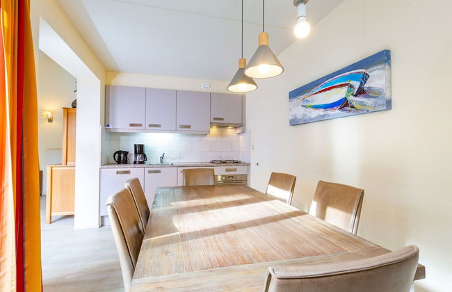 Restyled Holiday Home with Fireplace near Beach - Photo 16