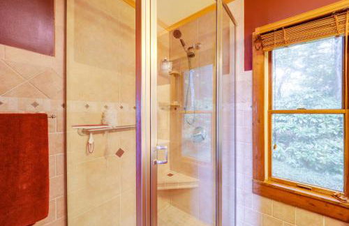 Breathtaking Scenery Cabin in Little Switzerland! - Foto 16