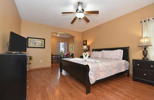 5BR Golden Pond Resort Family Villa with Pool Near Disney - Foto 15