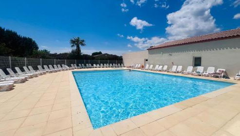 La villa De Lina 508 -Self Check In - - Photo 2, sunbed