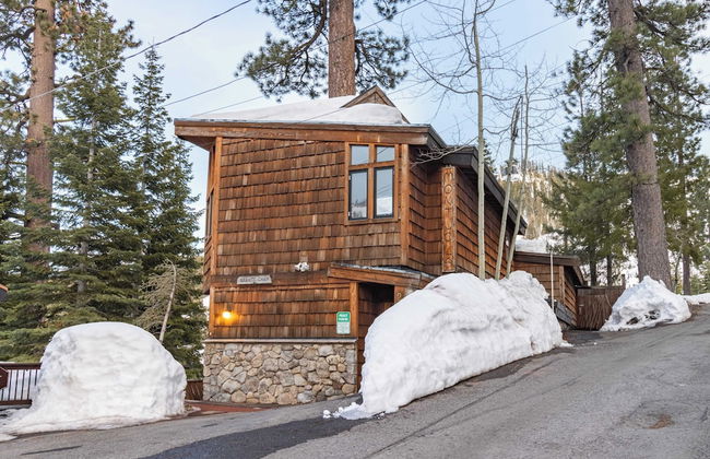 Mt. Jola by Avantstay A 5-minute Walk Away to Palisades and Lifts - Photo 55