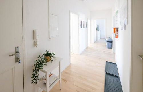 Modern & Chic Apartment with Balcony in Offenbach - Foto 7