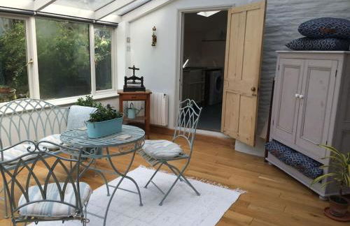 Truck House, Luxury accommodation, pet friendly, Probus - Foto 7