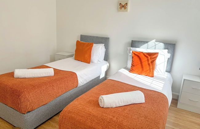 Large 8 Bedroom House in Edgbaston - Photo 5