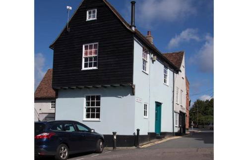 Charming Tudor riverside house - Foto 9