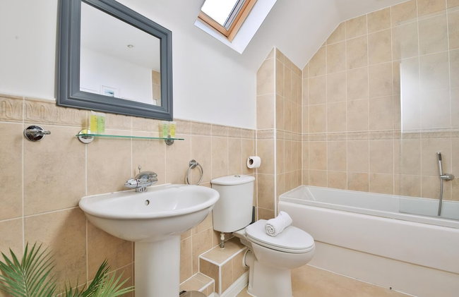 2 Bed House Near Beach with Free Parking - Foto 56