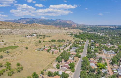 Romantic Getaway Base of Mountains Parks & Trails - Foto 76