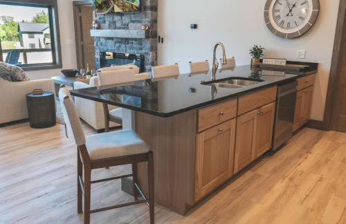 Lakeside Luxe Haven Family-Friendly Arcade - Foto 8