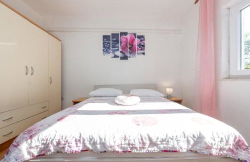 Holiday House Laetitia with pool - Foto 42