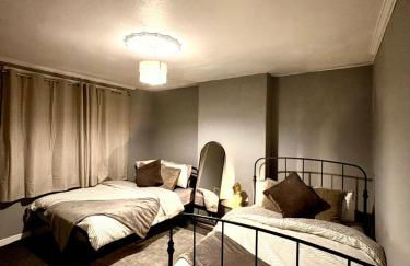 Cozy corner-Sleeps 8 guest Entire house Glasgow very central - Foto 3