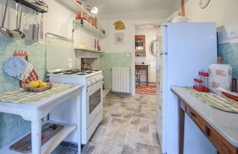 2 Bedroom Amazing Home In Casoli - Photo 7