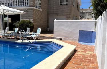 Detached Pool Villa, idyllic setting 450m to beach - Photo 2