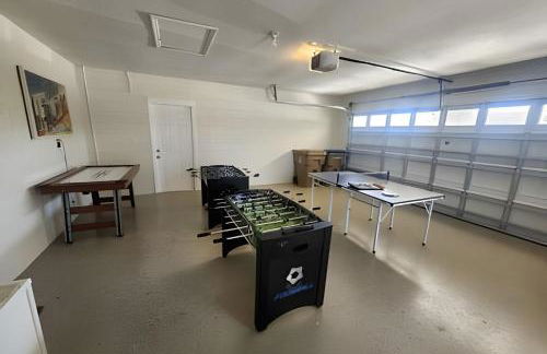 Lakeside Pool Home, Games close to Disney & Malls - Foto 6