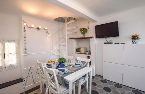 Gorgeous Home In Imperia, Loc Poggi - Foto 10