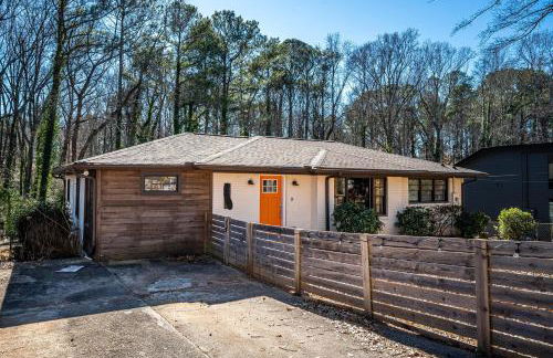 4BR/3BA Luxurious Decatur Home w/ Patio & Backyard - Foto 31