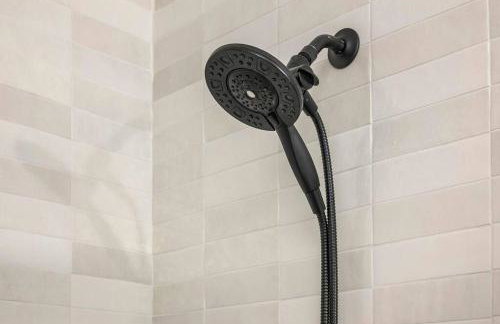 NEW! High-end Manchester Home w/ a hot tub - Foto 41