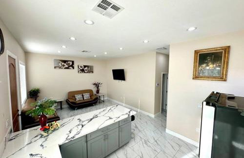 New Renovated House in Little Saigon - Foto 17