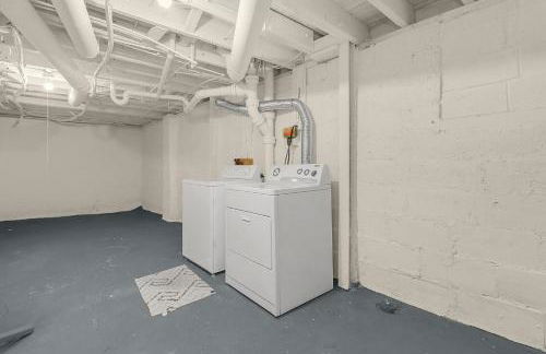 Chic 2BR near DT, 8 min walk to Park&Conservatory - Foto 29