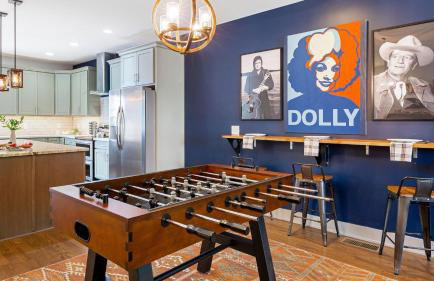 Waverly by Avantstay Nashville-inspired Townhome w/ Luxury Kitchen, Pool Table - Foto 27
