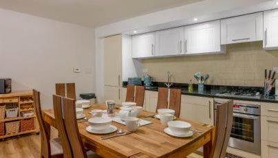 Abbey Holidays Loch Ness Luxury Self Catering 2 Bedroom Cottages - Foto 4, stove, pet friendly, toaster, minibar