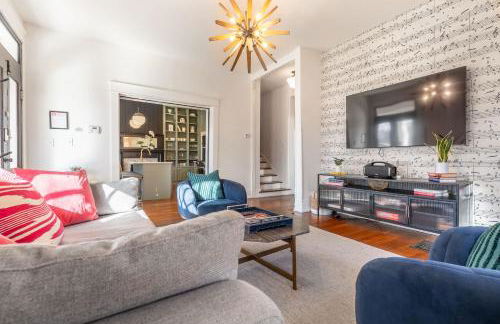 Notes of Southern Charm - Walkable to Food & Shops - Foto 9