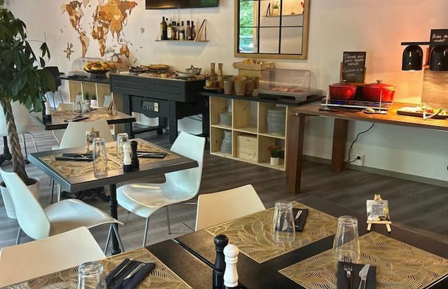 Standing Hôtel Suites by Actisource - Photo 29