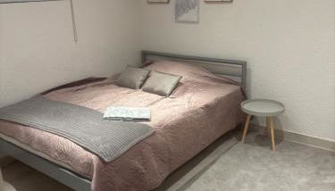 gemütliche Kellerwohnung, eigenes Bad & Küche - Foto 5