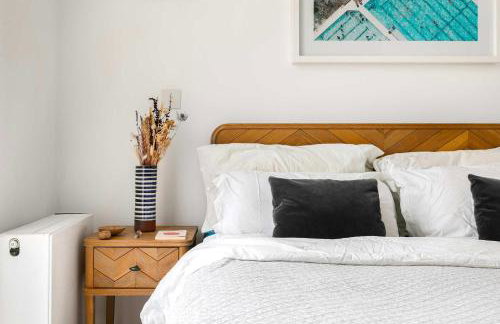 Modern Shoreditch 2 Bedroom Penthouse With Lift & Large Balcony Suit Family Sleeps 4 - Foto 16