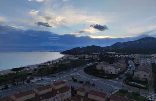 Apartamento con terraza, vistas playa y montaña - Foto 75