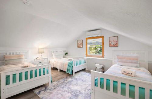 Sleeps 14 Home w Pool Great for Families - Photo 28