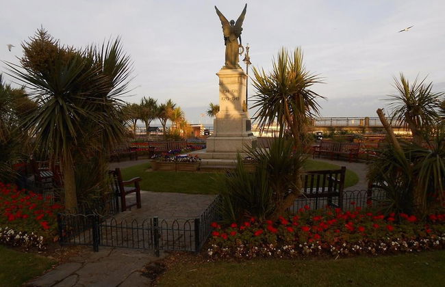 Impeccable 3-bed Caravan in Clacton-on-sea - Foto 16