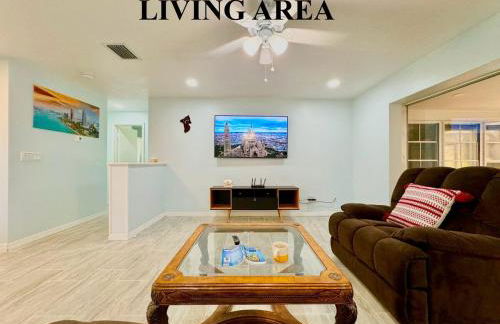 Family Fun-Prime Location Heated Pool Sleeps10 Villa - Foto 17