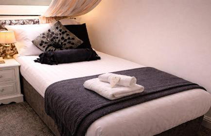 Arden Hill Farm House - Sleeps up to 16 - Snooker Table - HOT TUB - Foto 24