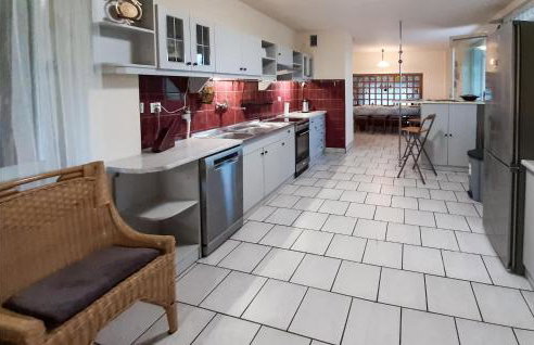 6 Bedroom Amazing Home In Mucharz - Foto 7