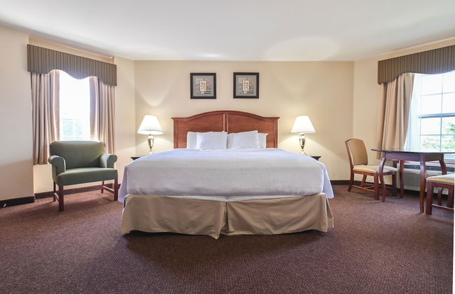 Four Seasons Island Resort - Photo 17