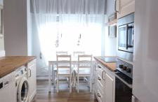 Céntrico espacioso y muy luminoso - Photo 2