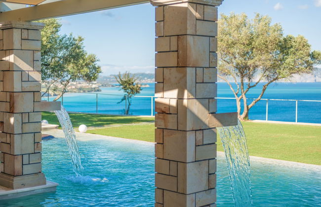 Artina Luxury Villa - Photo 30