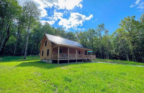 18HA Log home close to Franconia Notch privacy fire pit wifi pool gym passes - Foto 4